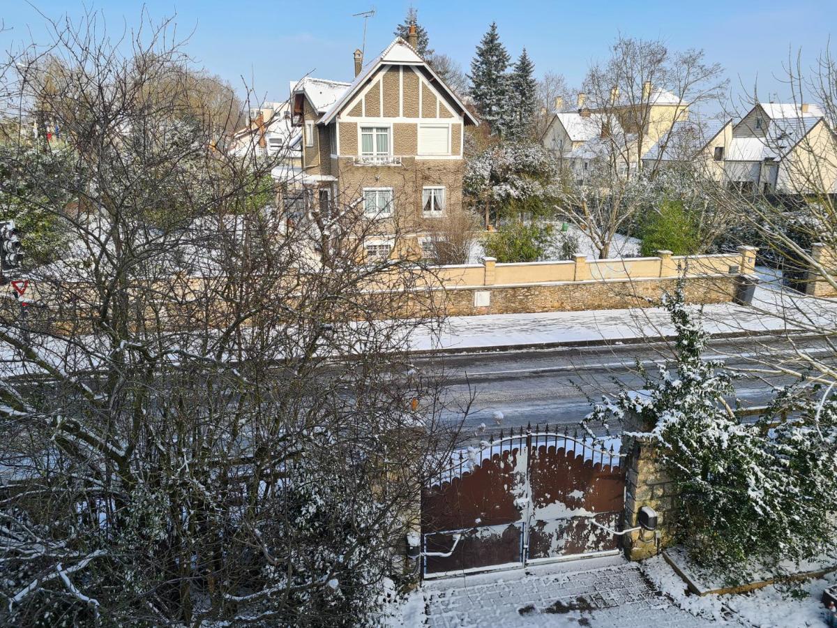 Apakabar Homestay - Proche Gare Melun, Parking Prive, Netflix La Rochette  Bagian luar foto