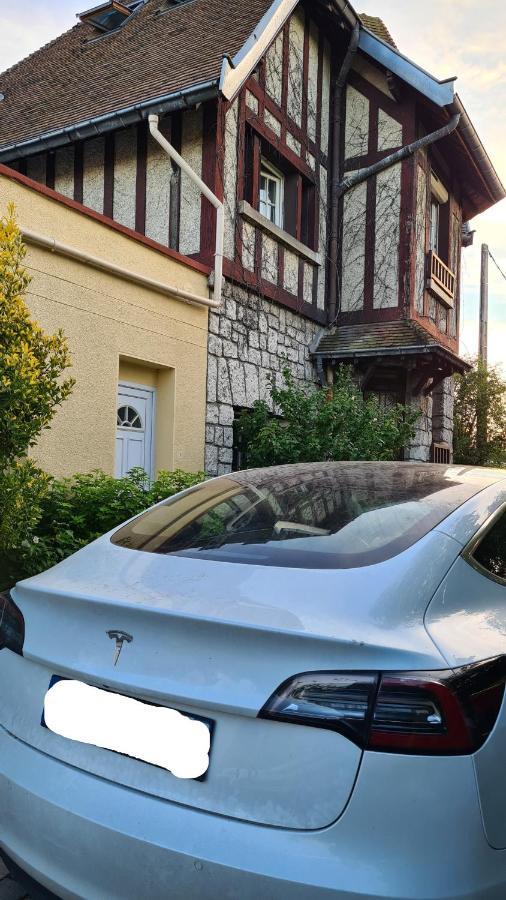 Apakabar Homestay - Proche Gare Melun, Parking Prive, Netflix La Rochette  Bagian luar foto