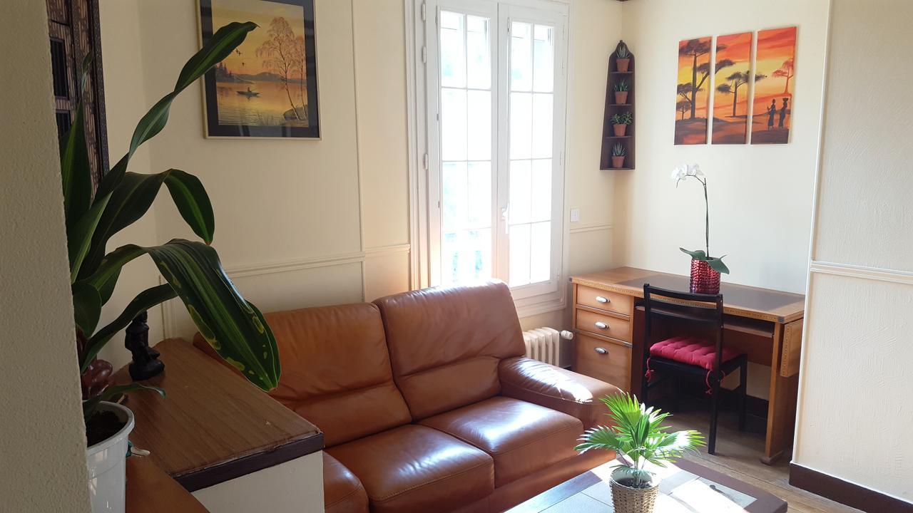 Apakabar Homestay - Proche Gare Melun, Parking Prive, Netflix La Rochette  Bagian luar foto